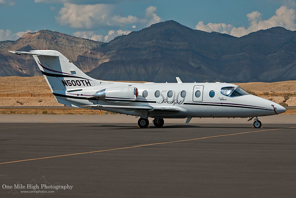 Hawker-Beechcraft 400A (N500TH)