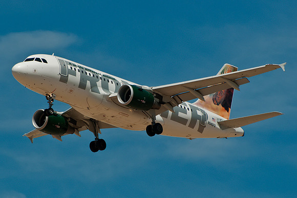 Airbus A319-112 (N945FR) - "Chocolate the Bull Moose"