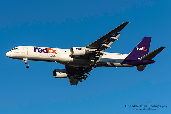 Boeing 757-200(F) (N799FD) - "Elizabeth"