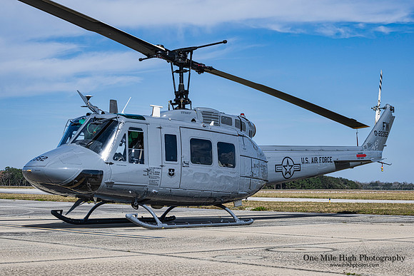 Bell TH-1H Iroquois (74-22352)