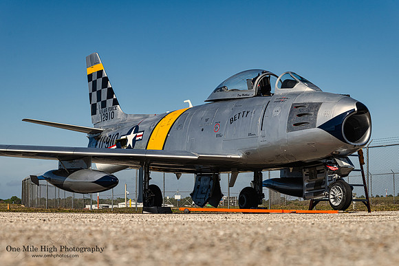 North American F-86 Sabre (N286CF)