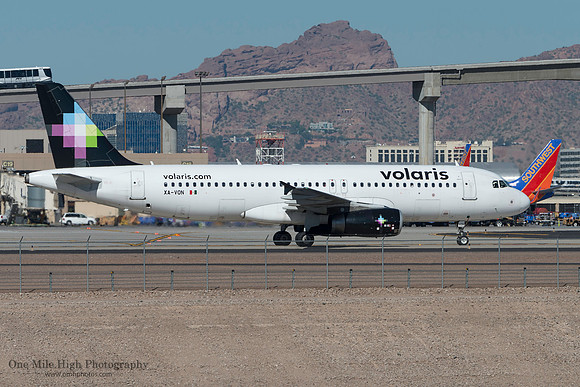 Airbus A320-233 (XA-VON)