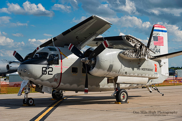1955 Grumman C-1A Trader (N189G) - "Miss Bell"
