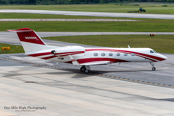 Gulfstream 4 (N89888)