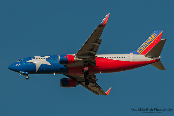 Boeing 737-3H4 (N352SW) - "Lone Star One"