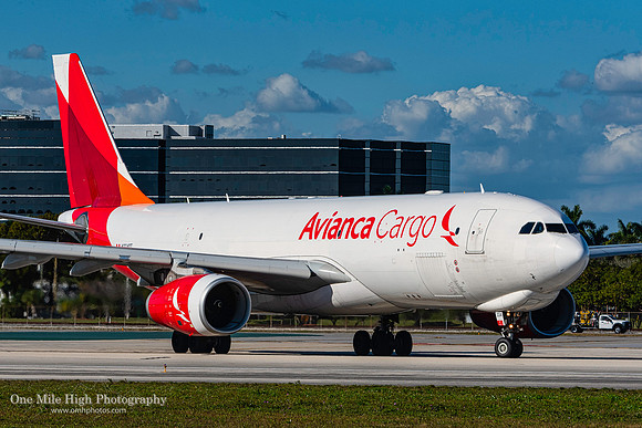 Airbus A330-243F (N334QT)