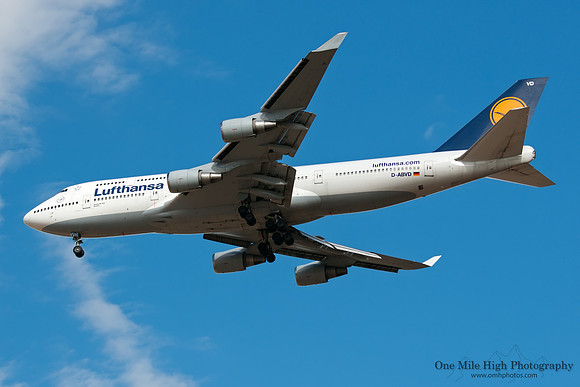 Boeing 747-430 (D-ABVD)