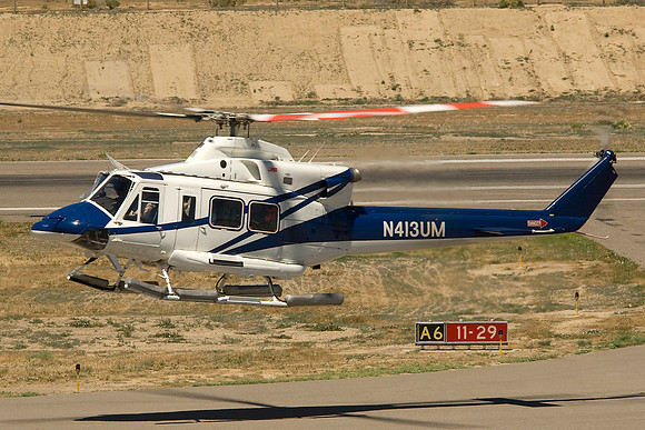 Bell 412 (N413UM)