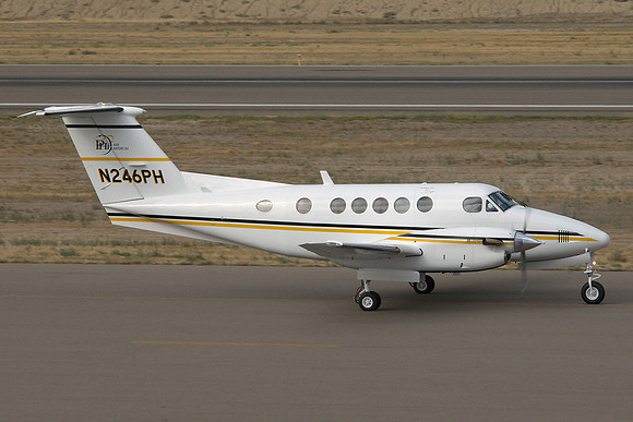 Beechcraft BE-200 King Air (N246PH)