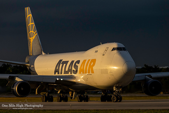 Boeing 747-47UF (N493MC)