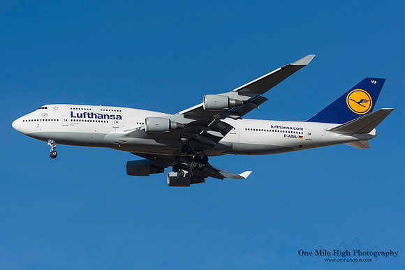 Boeing 747-430 (D-ABVU)