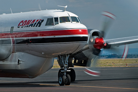 Convair CV-580 (C-GYXC) - Tanker 142