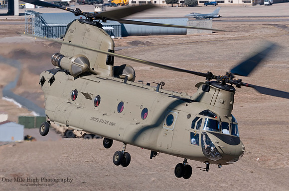Boeing CH-47F Chinook (11-08097)