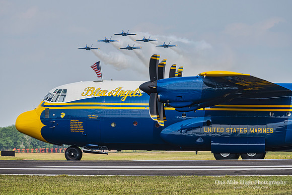 Lockheed C-130J Hercules (BuNo 170000) - USN Blue Angels (Fat Albert)