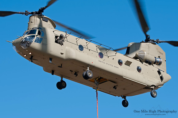 Boeing CH-47F Chinook (11-08097)