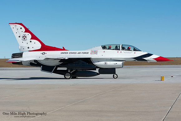 Lockheed F-16D Falcon - USAF Thunderbird #8
