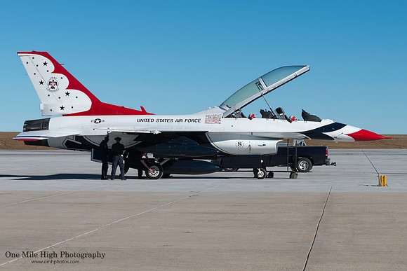 Lockheed F-16D Falcon - USAF Thunderbird #8
