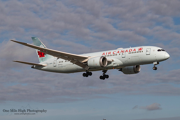 Boeing 787-8 Dreamliner (C-GHPV)