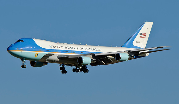 Boeing VC-25A (82-8000)