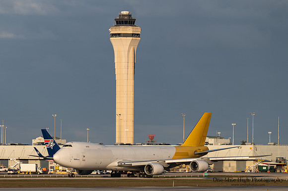 Boeing 747-87U(F) (N852GT)