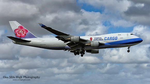 Boeing 747-409F (B-18717)