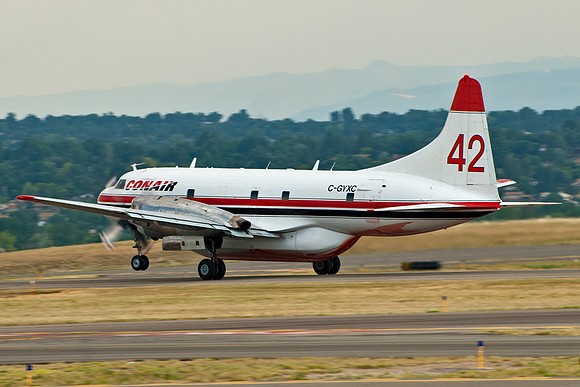 Convair CV-580 (C-GYXC) - Tanker 142