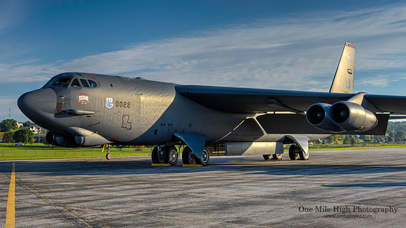 Boeing B-52H-BW Stratofortress (60-0022)