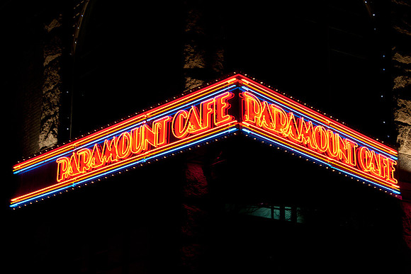 Paramount Cafe - 16th Street Mall