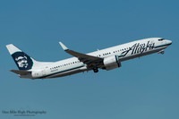 Boeing 737-890(WL) (N553AS)