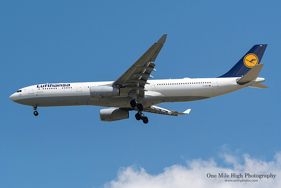 Airbus A330-343 (D-AIKS)