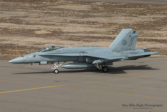 McDonnell Douglas F/A-18C Hornet (BuNo 163933)