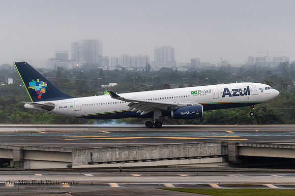 Airbus A330-200 (PR-AIZ)