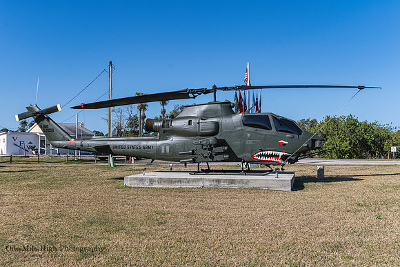 Bell AH-1F Cobra (71-21028)