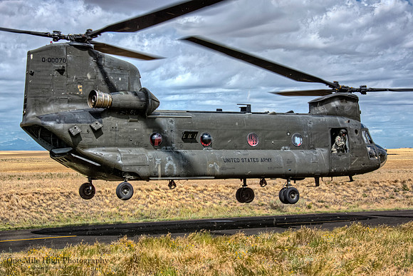 Boeing CH-47D Chinook (87-00070)