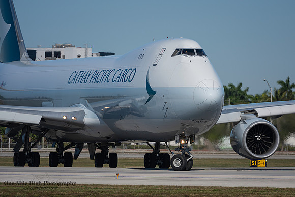 Boeing 747-867(F) (B-LJJ)