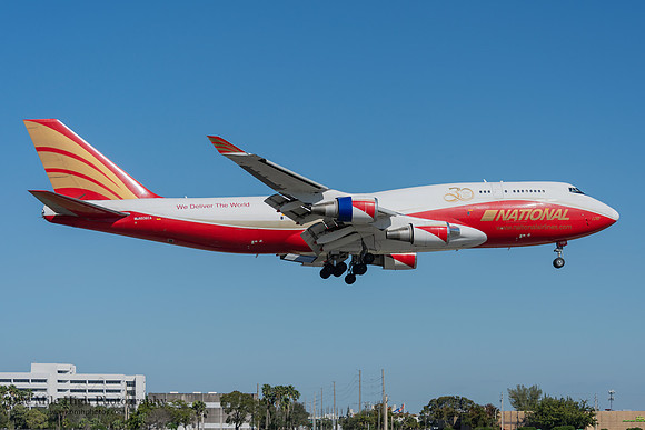 Boeing 747-446(BCF) (N936CA)