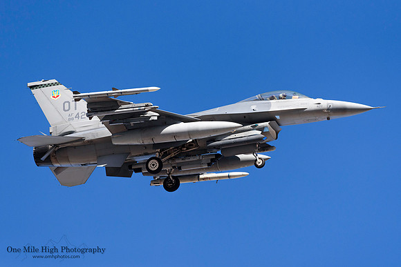 Lockheed F-16CM-42-CF Falcon (88-0420)