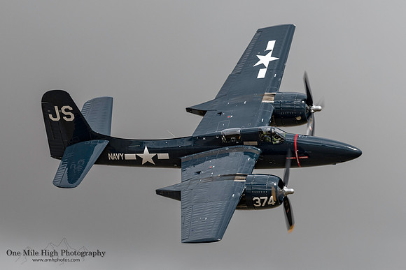 1945 Grumman F7F-3N Tigercat (NX379AK)