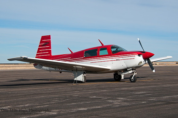Mooney M20J (N801DW)