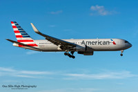 Boeing 767-323(ER) - American Airlines