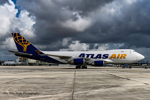 Boeing 747-47UF (N476MC)