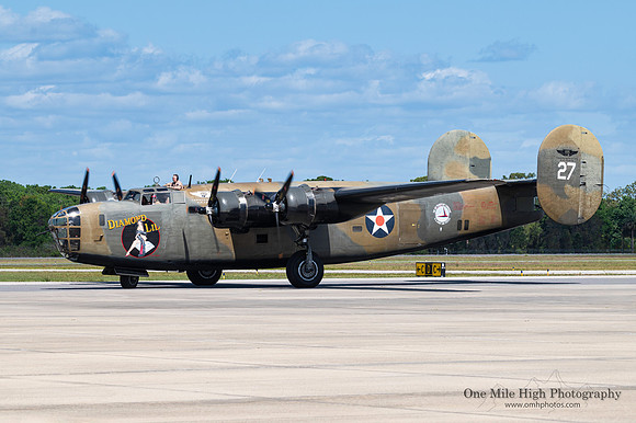 1940 Consolidated B-24RLB-30 Liberator (N24927) (40-2366) - "Diamond Lil" (American Airpower Heritage Flying Museum)