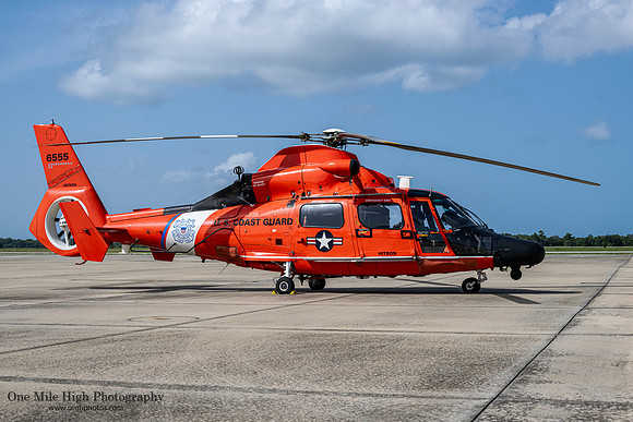 Eurocopter MH-65D Dolphin (CG6555)