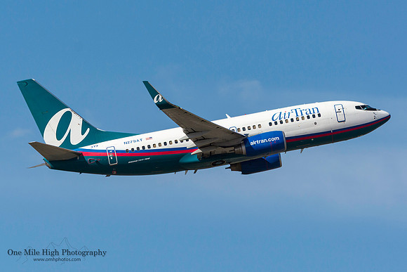Boeing 737-76N (N279AT)