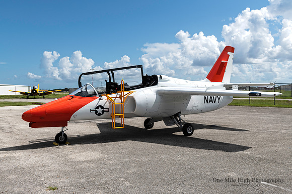 SIAI-Marchetti S.211 (N250CF)