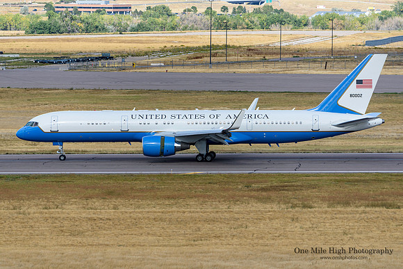Boeing C-32A (98-0002)