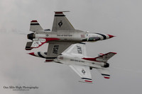 Lockheed F-16C Falcon - USAF Thunderbirds Opposing Solos