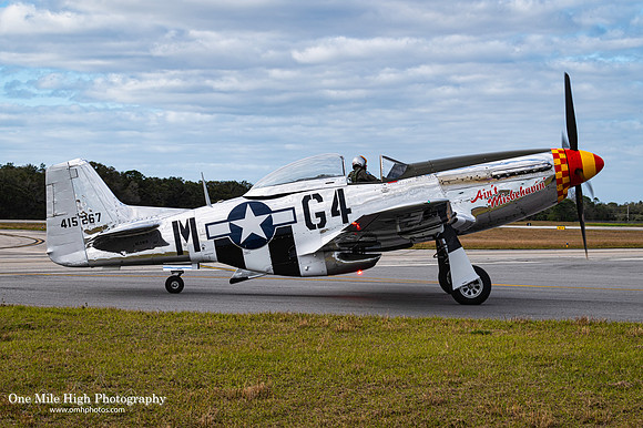 North American P-51D Mustang (NL51KB)
