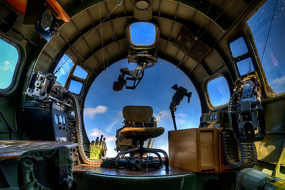 Boeing B-17G Flying Fortress (NL93012) - "Nine O Nine"