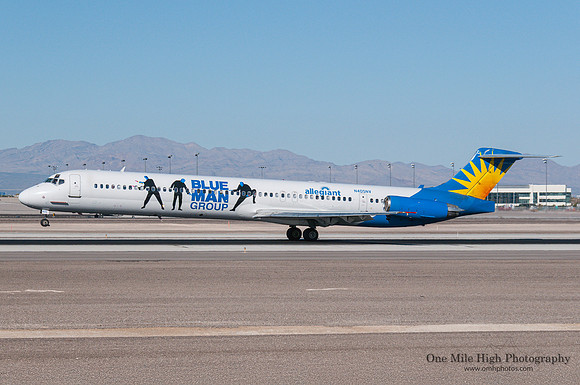 McDonnell Douglas MD-83 (N405NV)